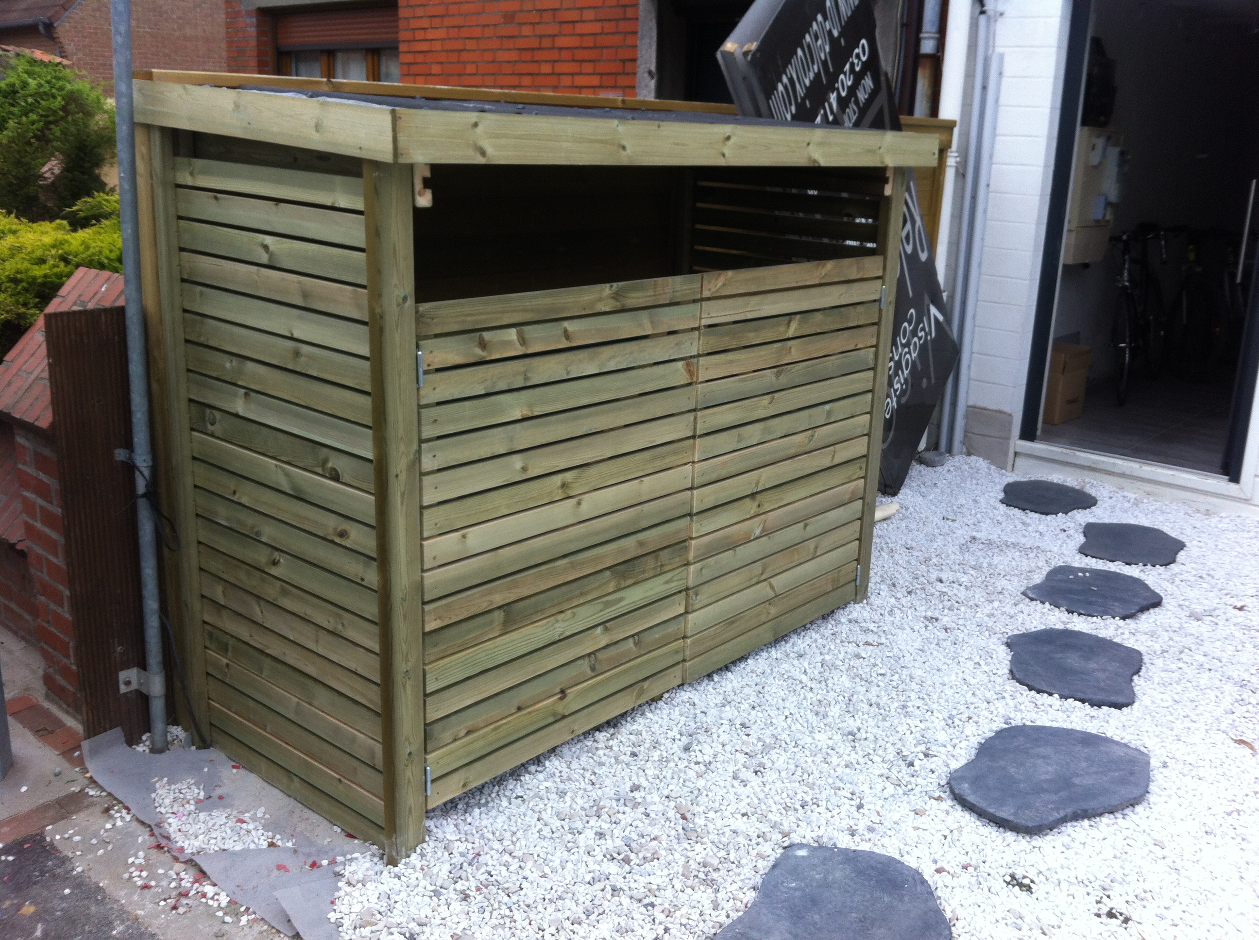 cache poubelles bois sur mesure LEMAN à LILLE (59)