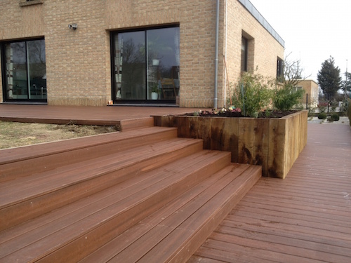 Terrasse en bois composite