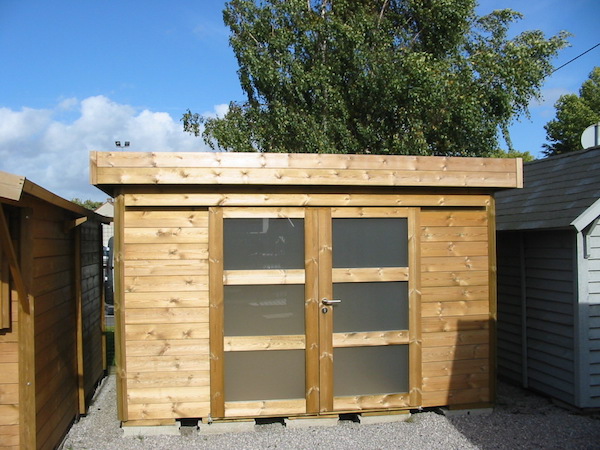 Abri (chalet) de jardin toit plat en bois composite BOX - GARDIVAL