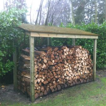 abri buche en bois