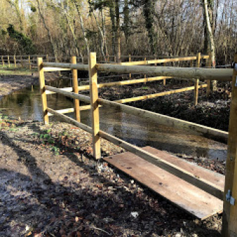 Clôture pour animaux en bois