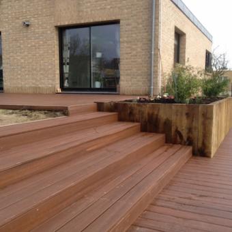 Terrasse en bois composite
