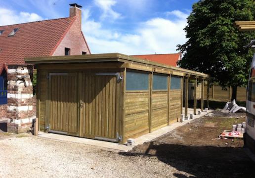 Carport fermé avec double porte COLLSTROP monté par LEMAN - MOUVAUX (59)