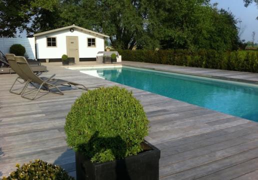 Terrasse en bois exotique pour piscine PADOUK vieilli naturellement - Linselles ( 59 )