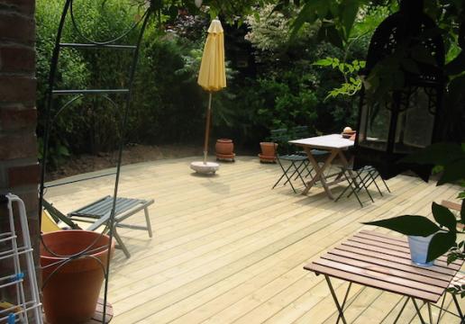 Terrasse en pin sylvestre région VALENCIENNES ( 59 )