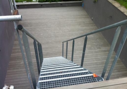 Terrasse en bois composite FIBERON PRO GRIS avec clips invisibles - REGION DE LILLE ( 59 )